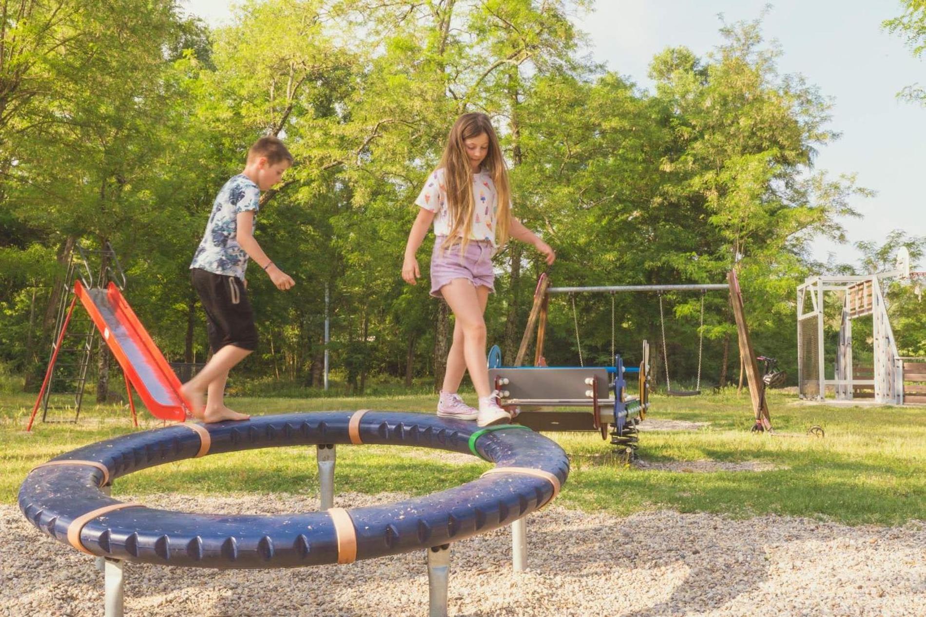 Camping La Chapouliere Ruoms Bagian luar foto