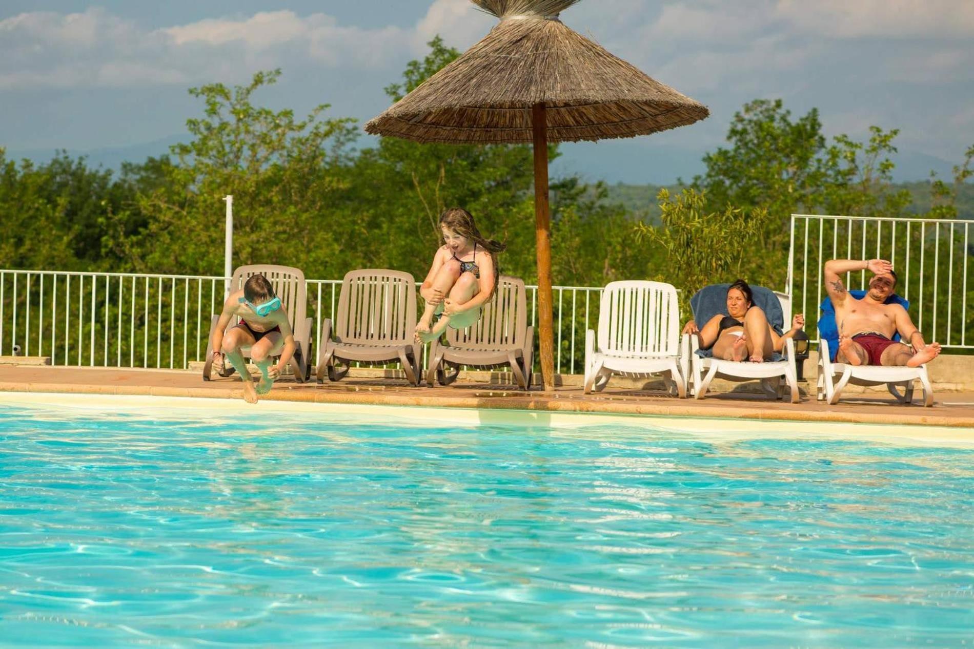 Camping La Chapouliere Ruoms Bagian luar foto