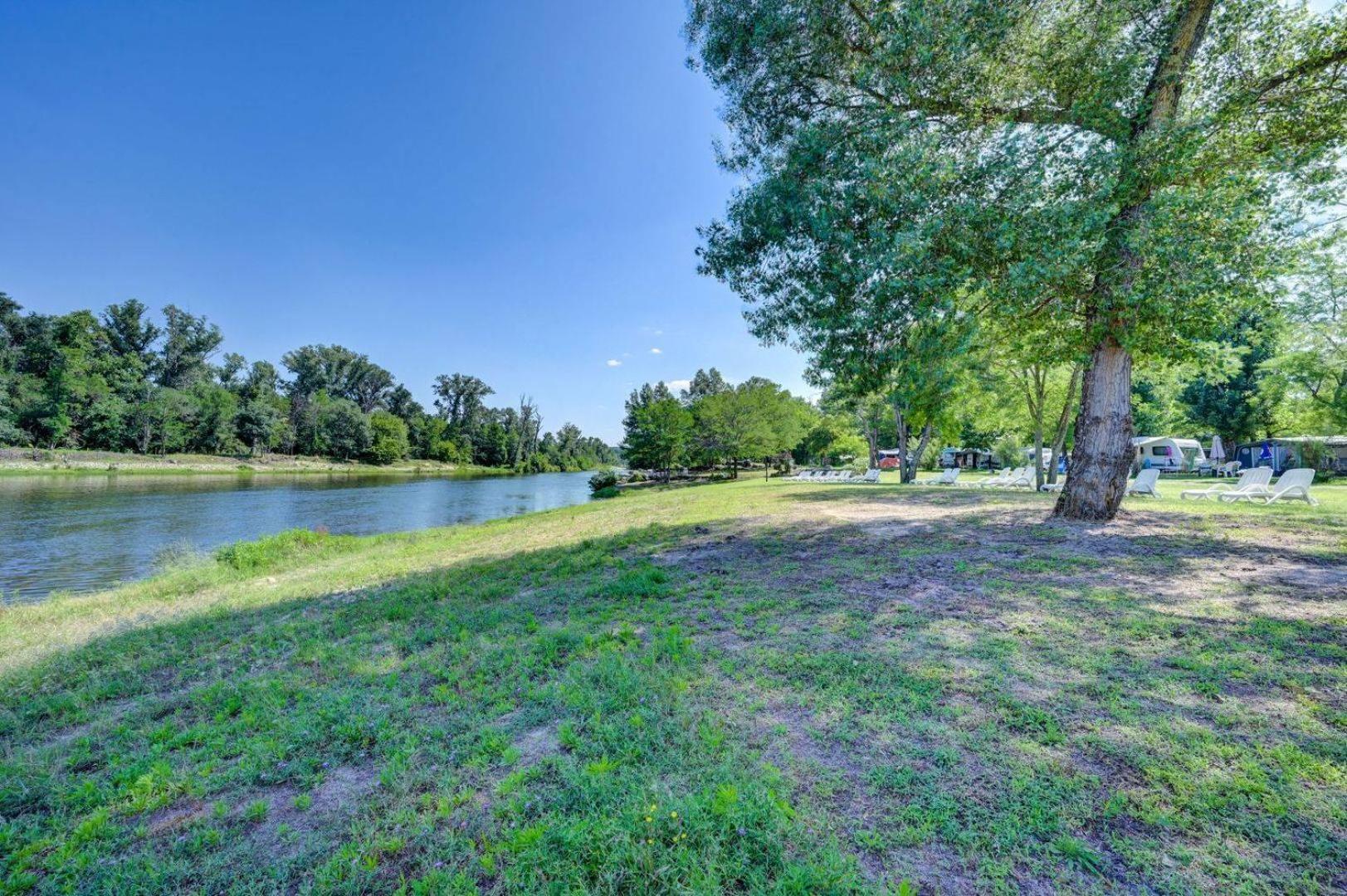Camping La Chapouliere Ruoms Bagian luar foto